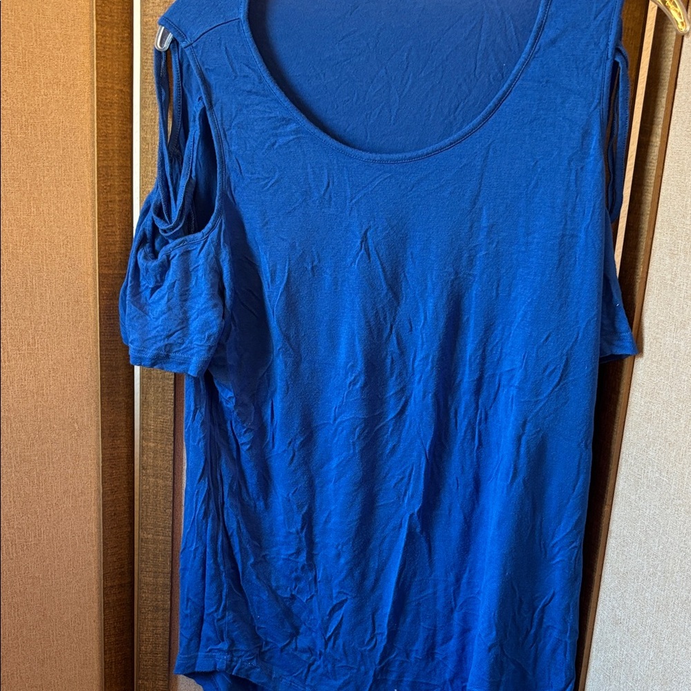 Blue Women's Top with shoulder treatment xxl